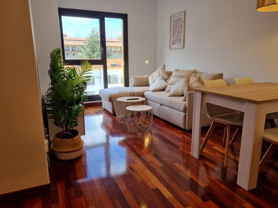 604B - Apartamento Con Garaje Oviedo Bagian luar foto