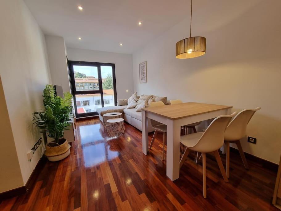 604B - Apartamento Con Garaje Oviedo Bagian luar foto