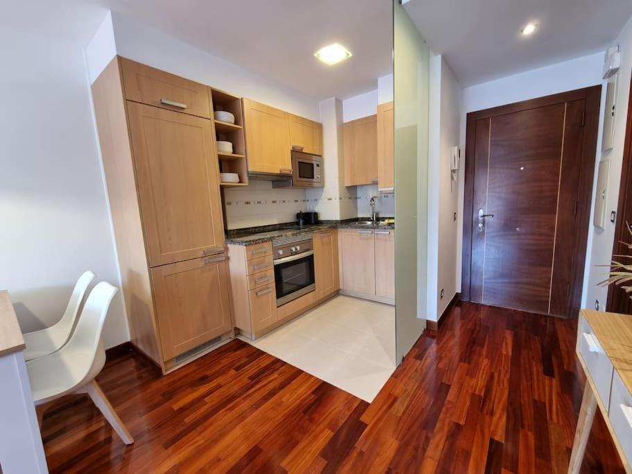 604B - Apartamento Con Garaje Oviedo Bagian luar foto