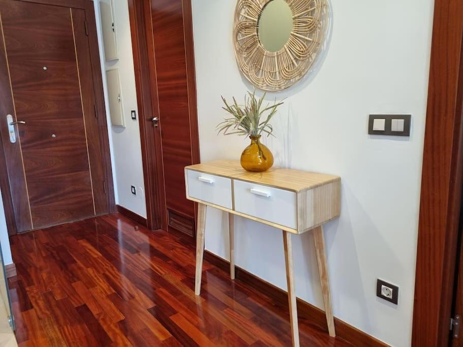 604B - Apartamento Con Garaje Oviedo Bagian luar foto