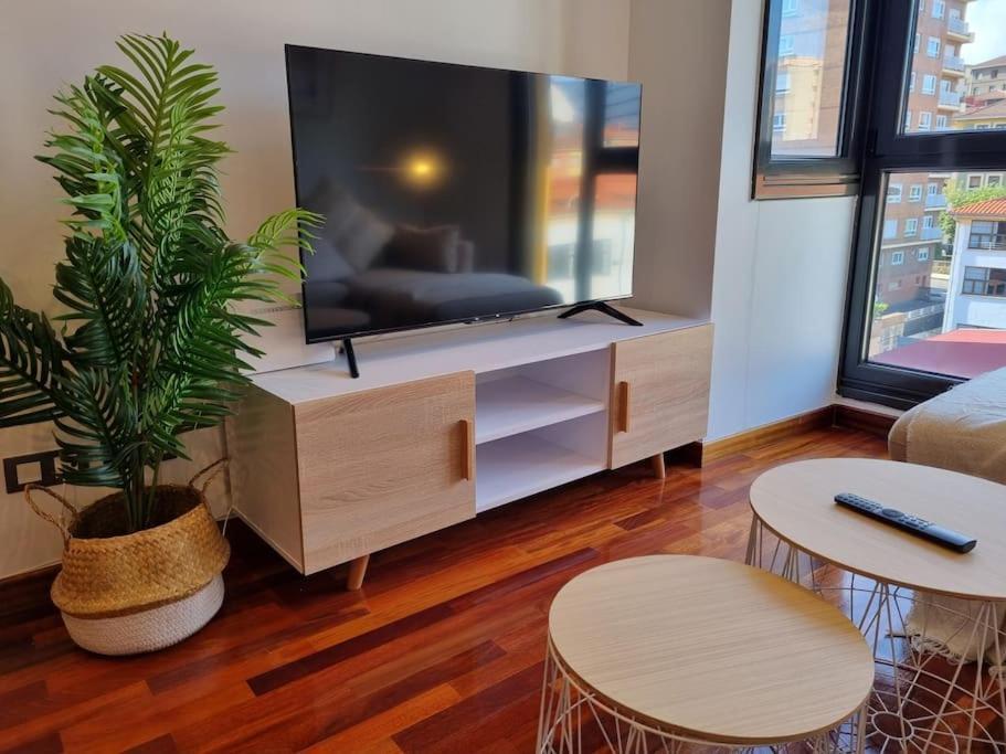 604B - Apartamento Con Garaje Oviedo Bagian luar foto