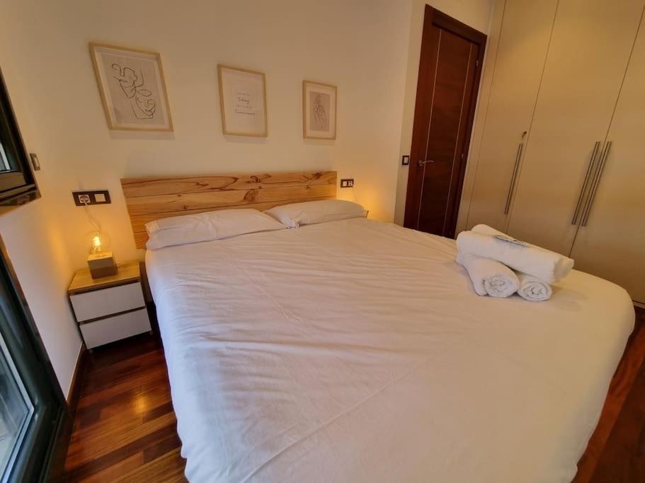 604B - Apartamento Con Garaje Oviedo Bagian luar foto